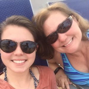 Meet your Posher, Shelly